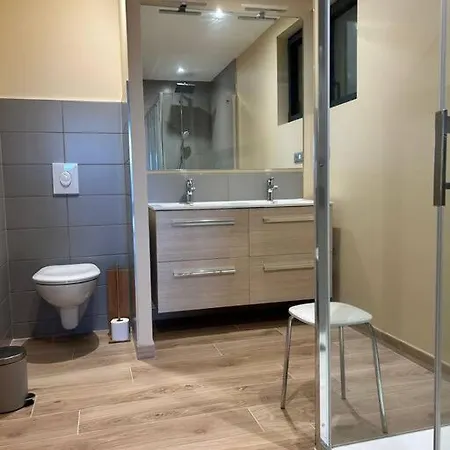 - Charreire Σπίτι διακοπών