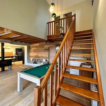 - Charreire Σπίτι διακοπών